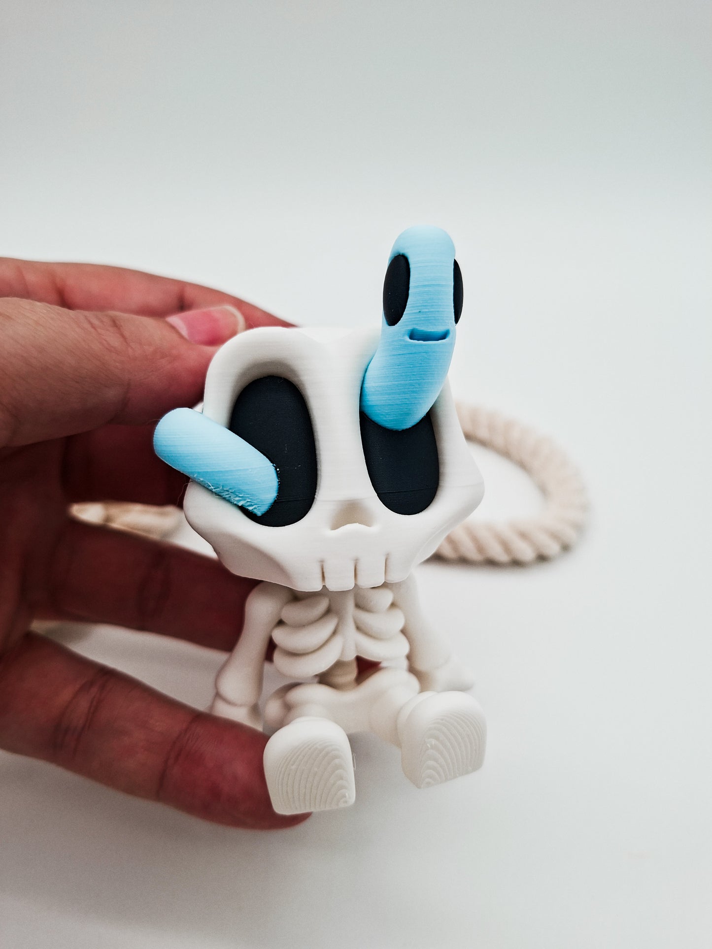Skully & Snake – kleine Skelett-Sammelfigur
