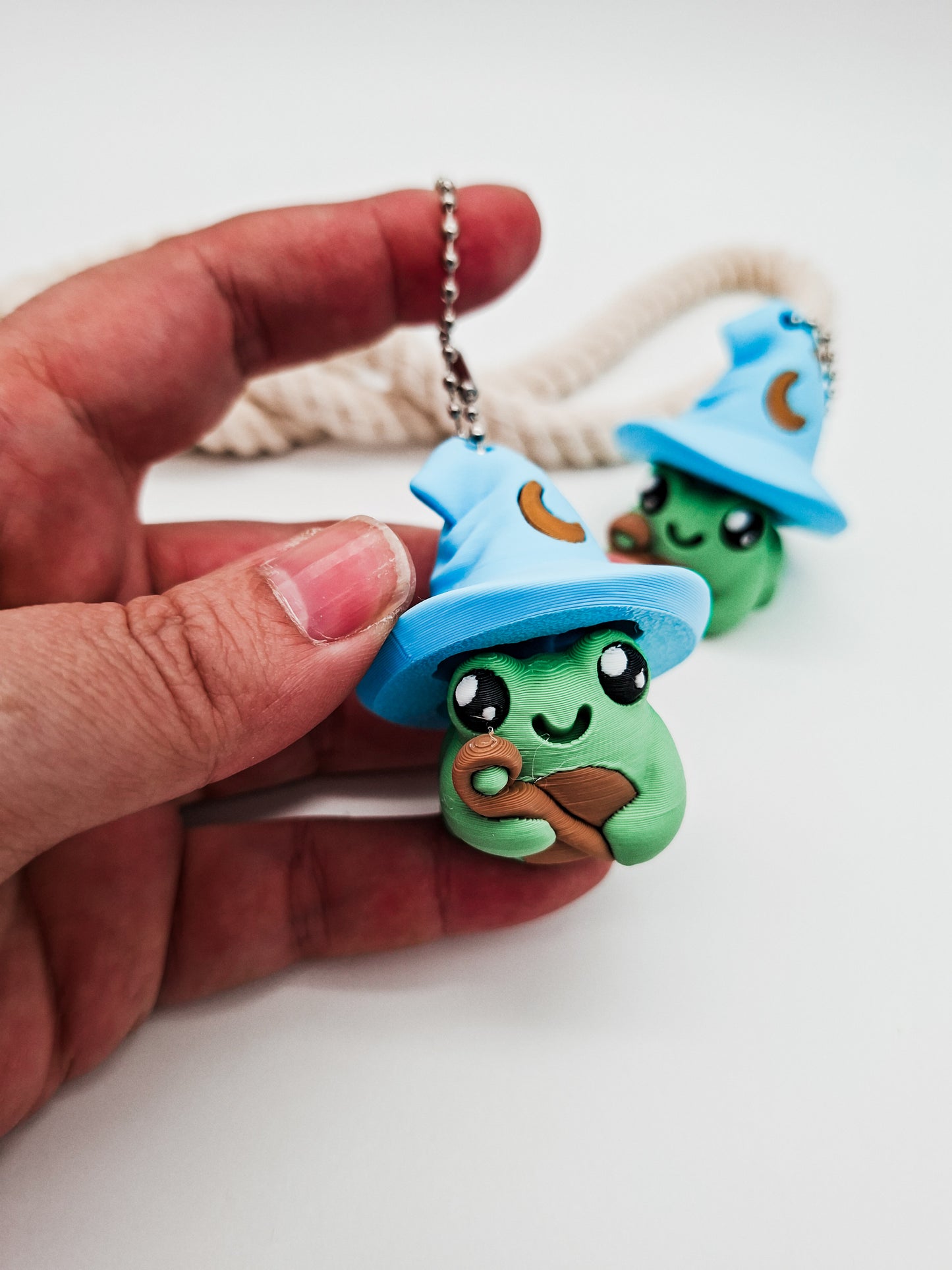 Zauberer Clicker – Niedlicher Magierfrosch Fidget Schlüsselanhänger