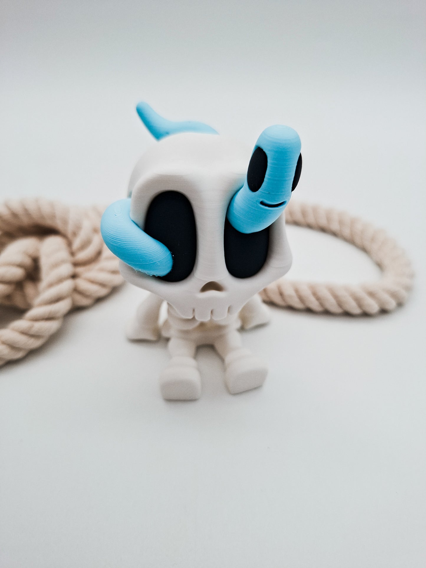 Skully & Snake – kleine Skelett-Sammelfigur