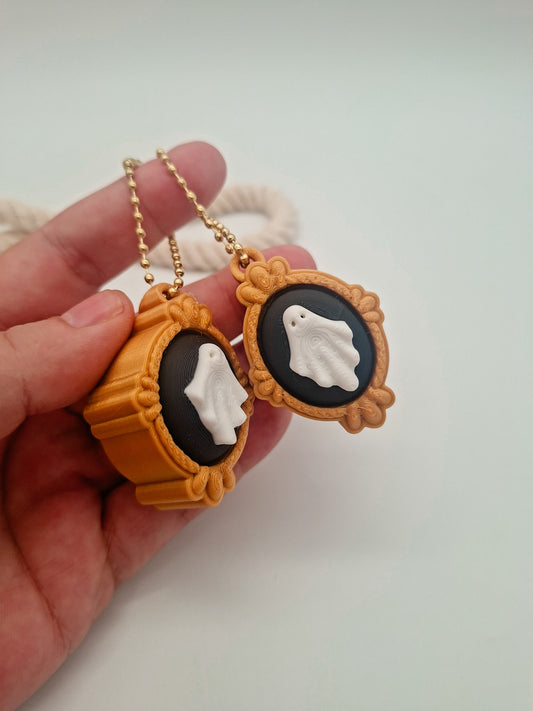 3D-gedruckter Geistbilderrahmen Fidget Klicker mit liebevollem Design.