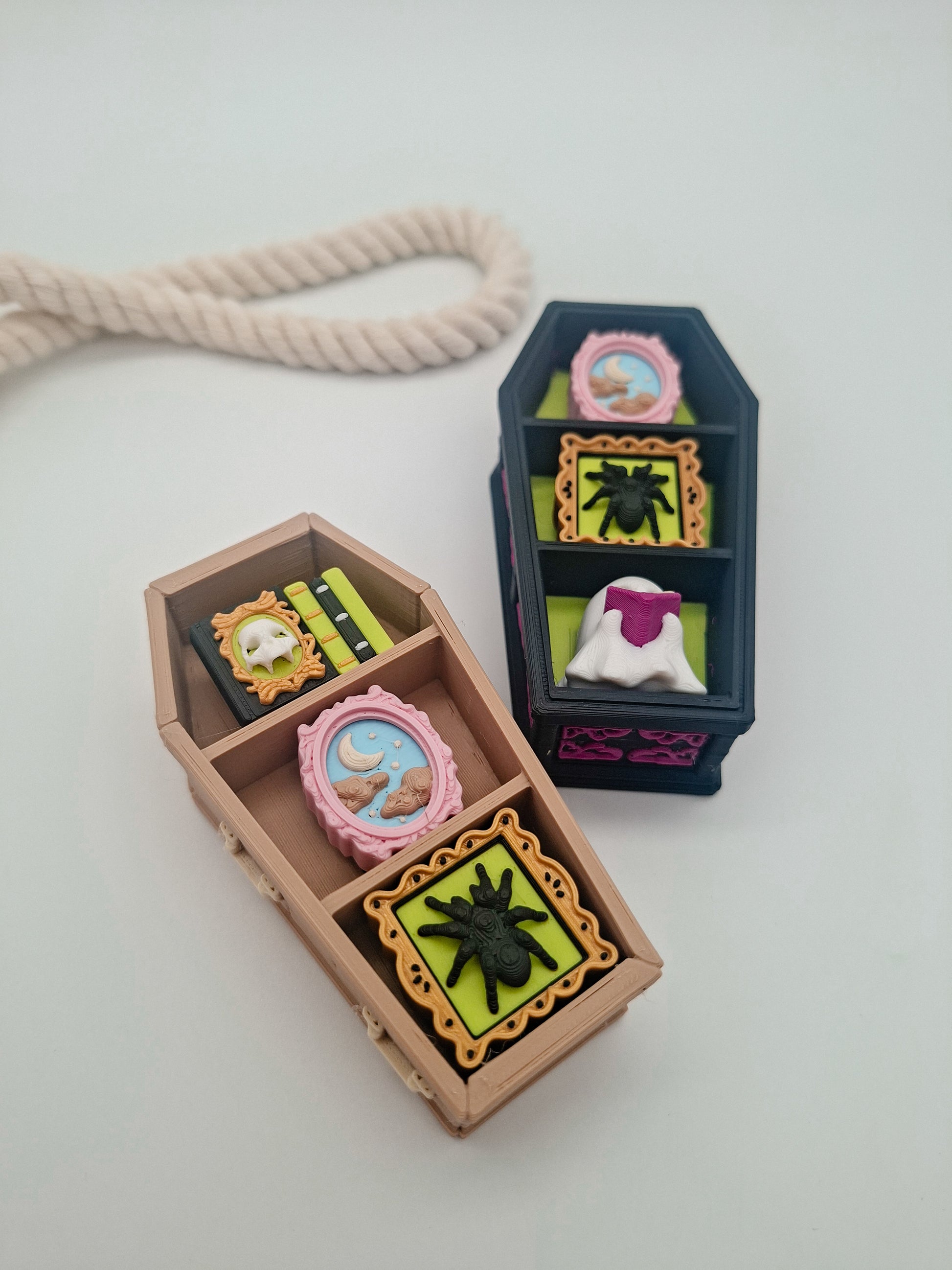 3D-gedruckter Sarg Fidget Klicker mit liebevollem Design.